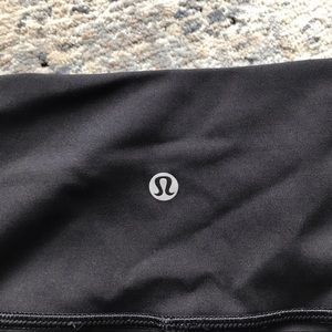🍋 Lululemon crop leggings size 4